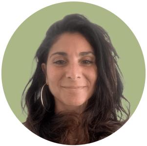 Aurélie---fond-vert